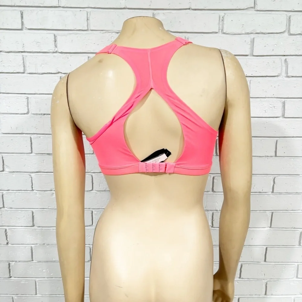 Victoria’s Secret On‎ Point Sports Bra